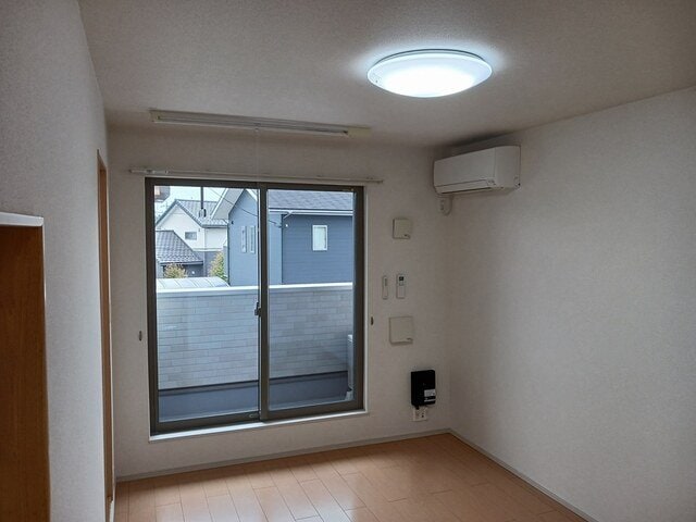  サンライズガーデン　Ｂ