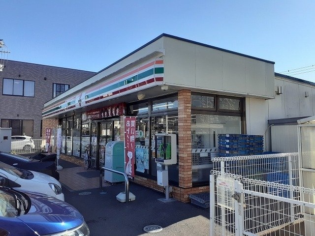 セブンイレブン宇都宮東今泉店まで72m エリール亀井