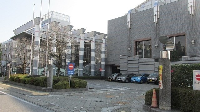 宇都宮市立東図書館まで280m エリール亀井