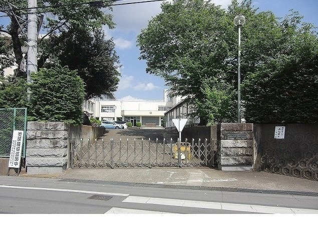 真岡女子高等学校まで600m サプライズ・タウンＦ