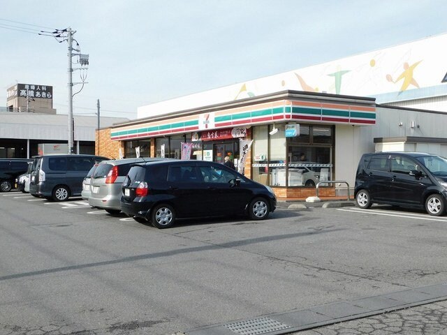 セブンイレブン東今泉2丁目店まで500m メゾンユートピア３