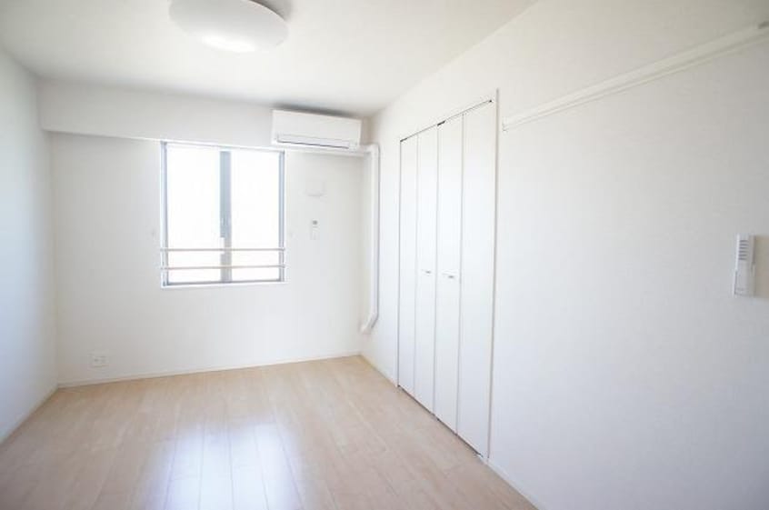  アルベール平松