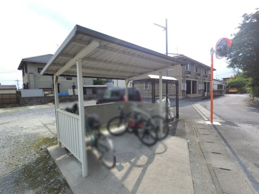 駐輪場、敷地内ゴミステーション グリーンハイツ