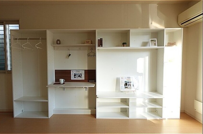 壁面収納ユニット「おさまるくん」設置しました（備品は付きませ ローズコート宮原 Ｂ