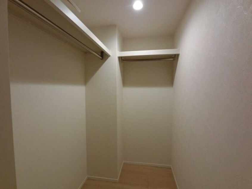 ウォークインクローゼット アンソレイエ・オリオン