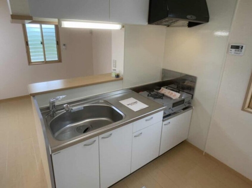 ガスコンロ付き対面キッチン メゾン･ド･フローレンス Ｃ