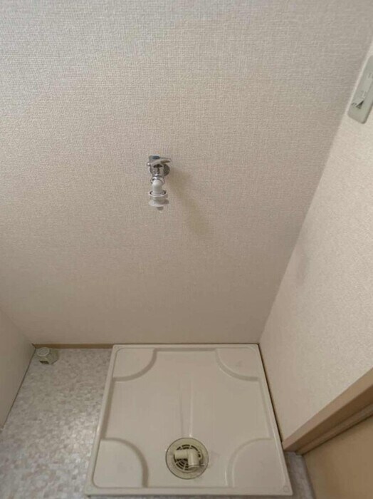 洗濯機置き場 メゾン･ド･フローレンス Ｃ