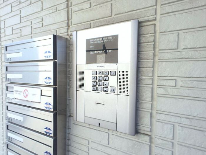 オートロックのエントランス ラピタ