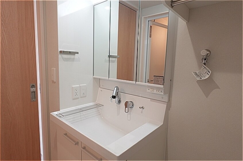 洗髪洗面化粧台 TORISIAS一条