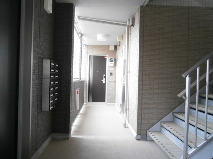 ロビー ＧＲＡＮＤＦＯＲＴ ＣＨＯＥＩ