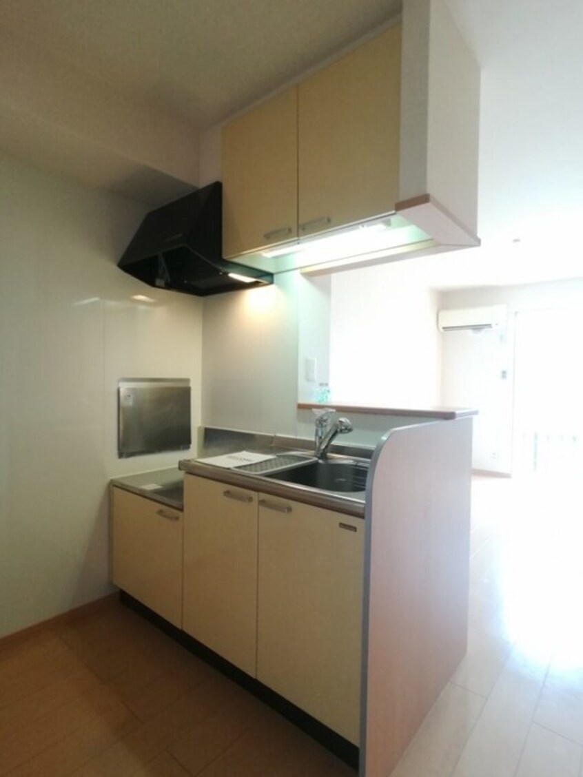 浄水器（別途契約）付き対面キッチン エスポワール海都 Ｄ