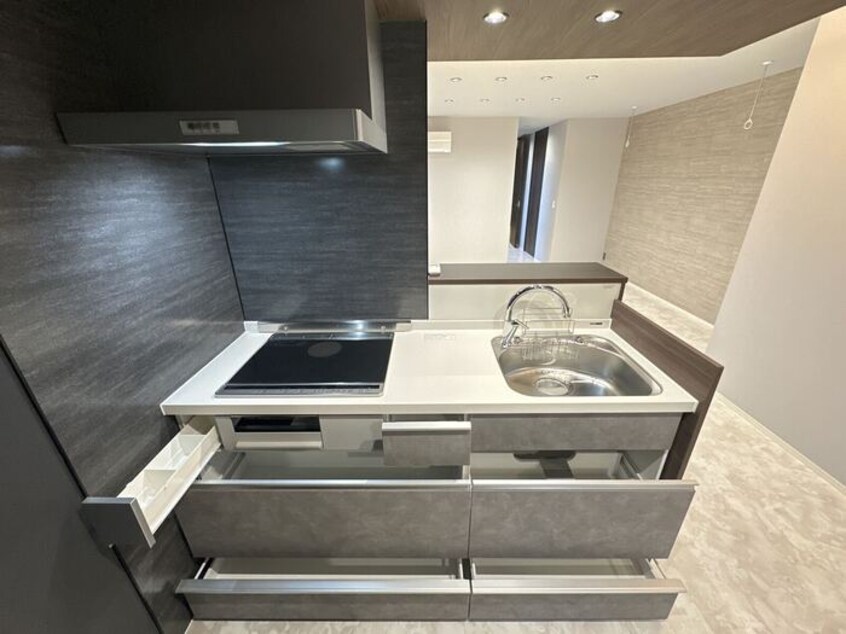 キッチン（収納） D-GLANZ EAST