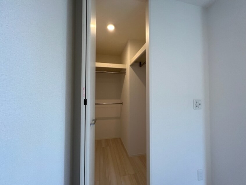 洋室・ウォークインクローゼット パーパス