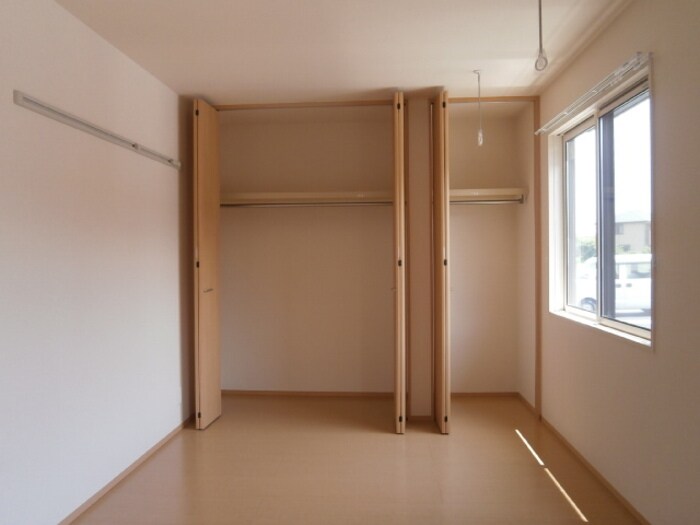 クローゼット付き グレイスコート岡本 Ｂ