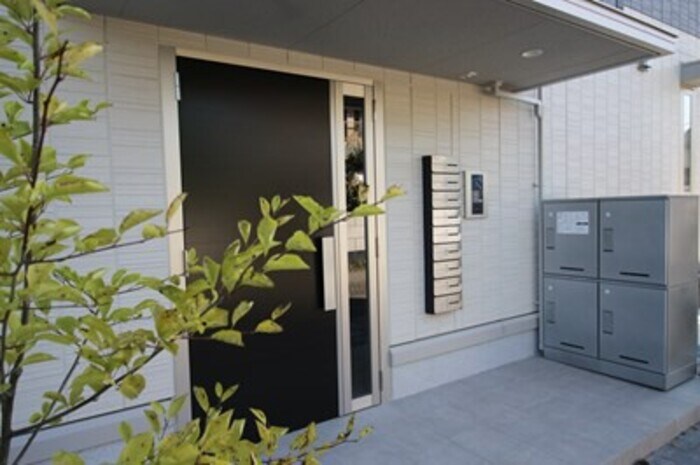 エントランス・オートロック・宅配ボックス アヴニールプラス