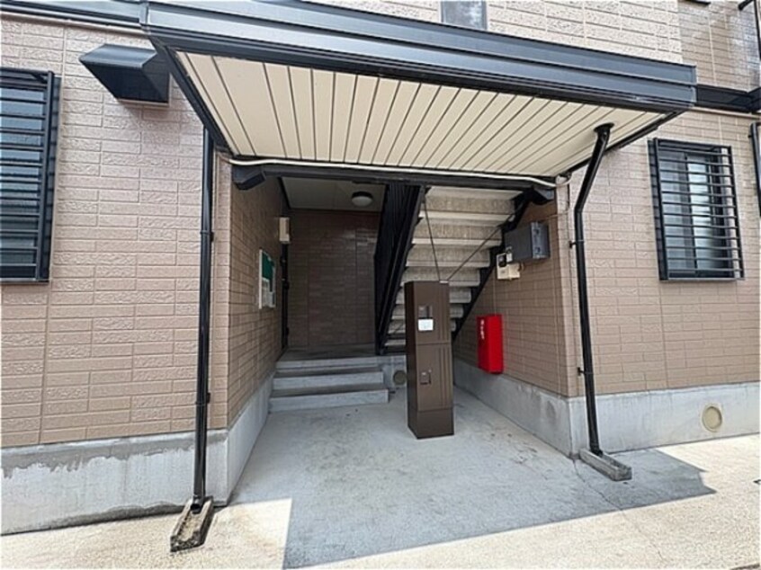 エントランス ロイヤルガーデン