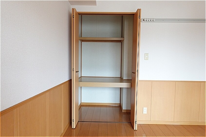 南洋室・収納 ディアクレスト Ｂ