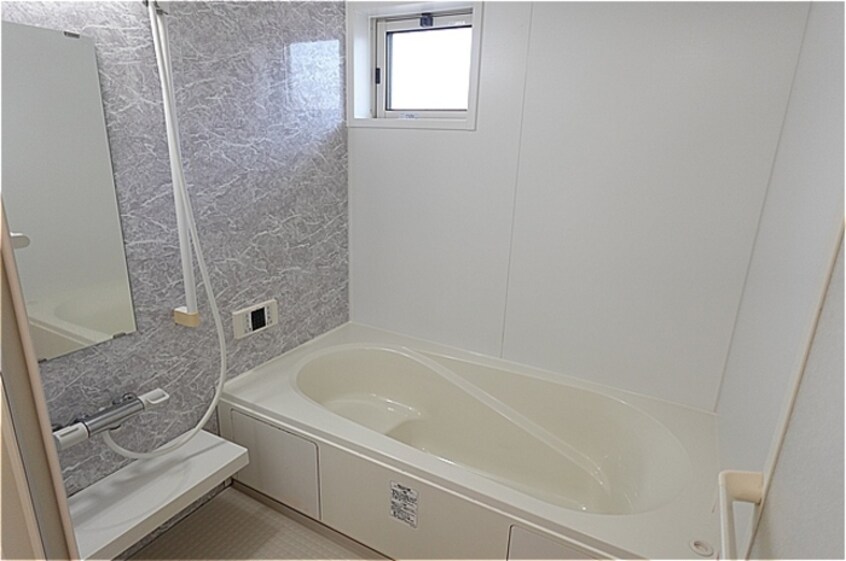 換気暖房乾燥機付き浴室 サンモール