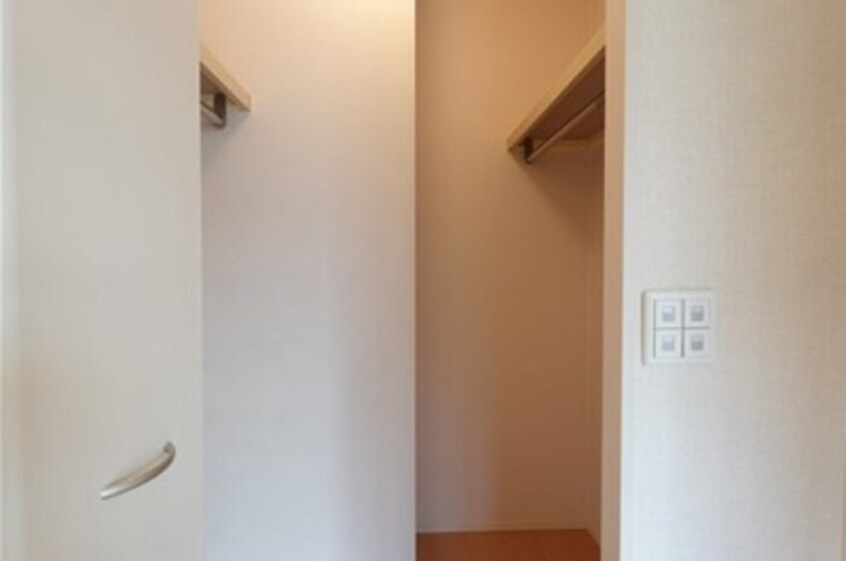 洋室・ウォークインクローゼット ガーデンクレスト