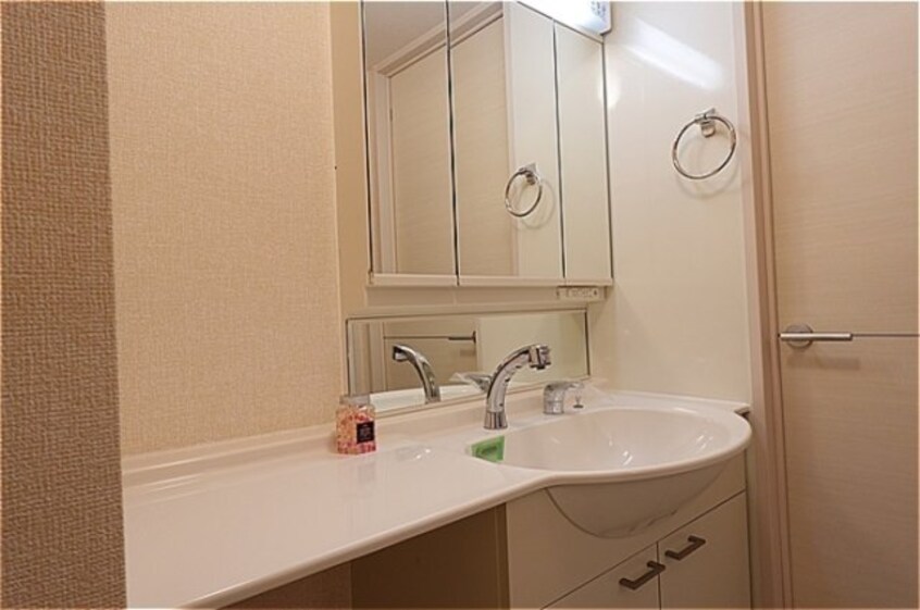 カウンター洗面台 アルヴィータ