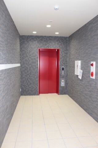 エレベーター ＣＲＥＡ元今泉