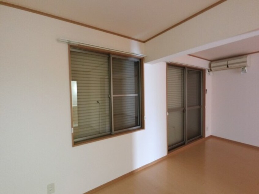 シャッター雨戸 フレックス城東