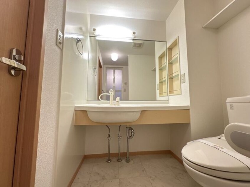 洗面所 アヴァンギャルド