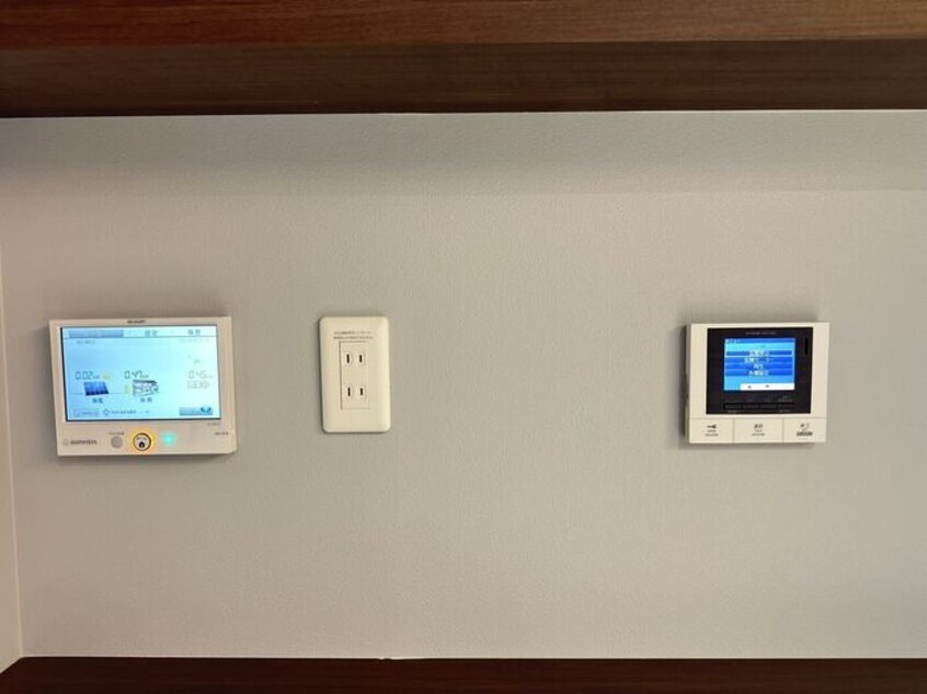 発電モニター、モニター付きインターン D-GLANZ EAST