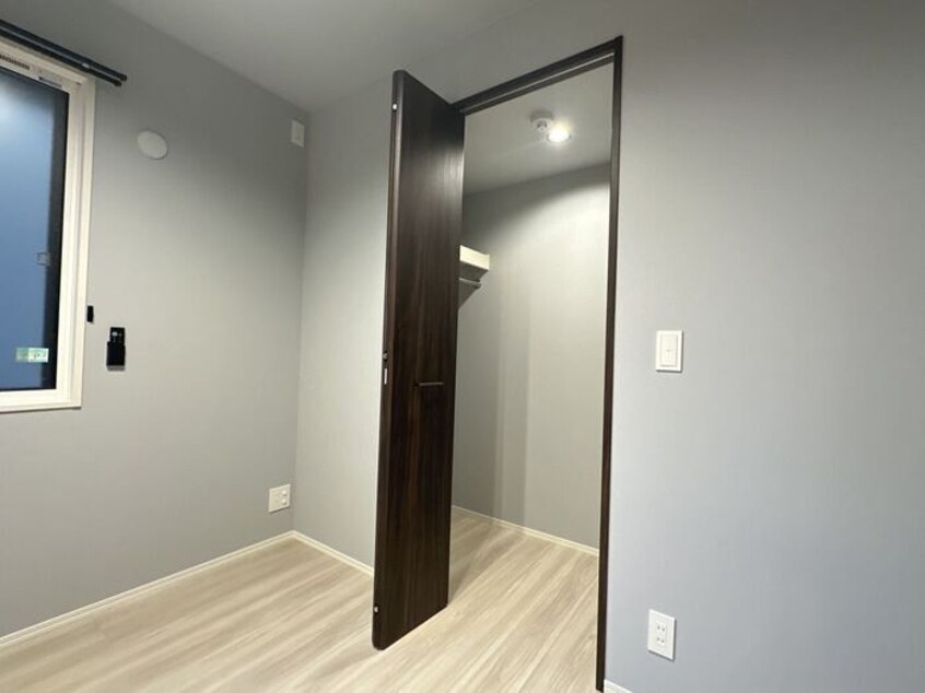 ウォークインクローゼット D-GLANZ EAST