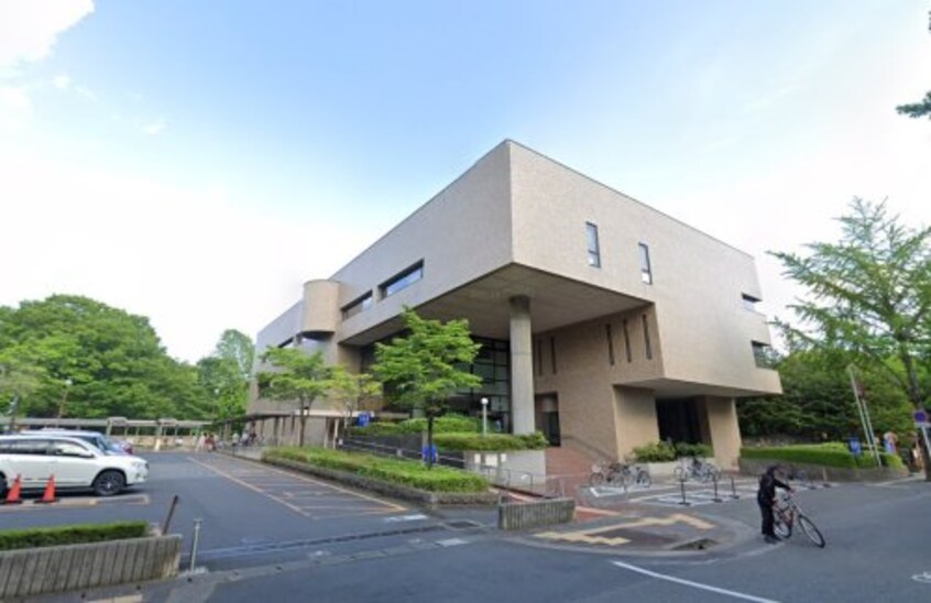 宇都宮市立中央図書館(図書館)まで731m クレシア Ｆ