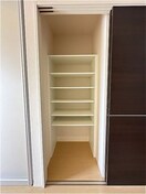 キッチン横・収納 セジュールウィット・キャンベル