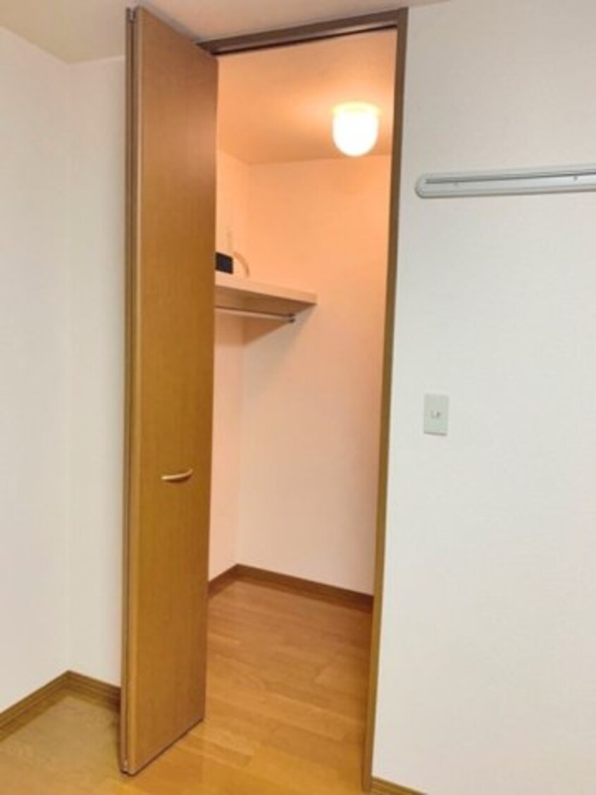 ウォークインクローゼット アーバンコート Ａ