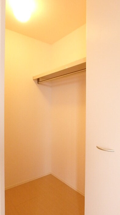 ウォークインクローゼット ロイヤルビュー