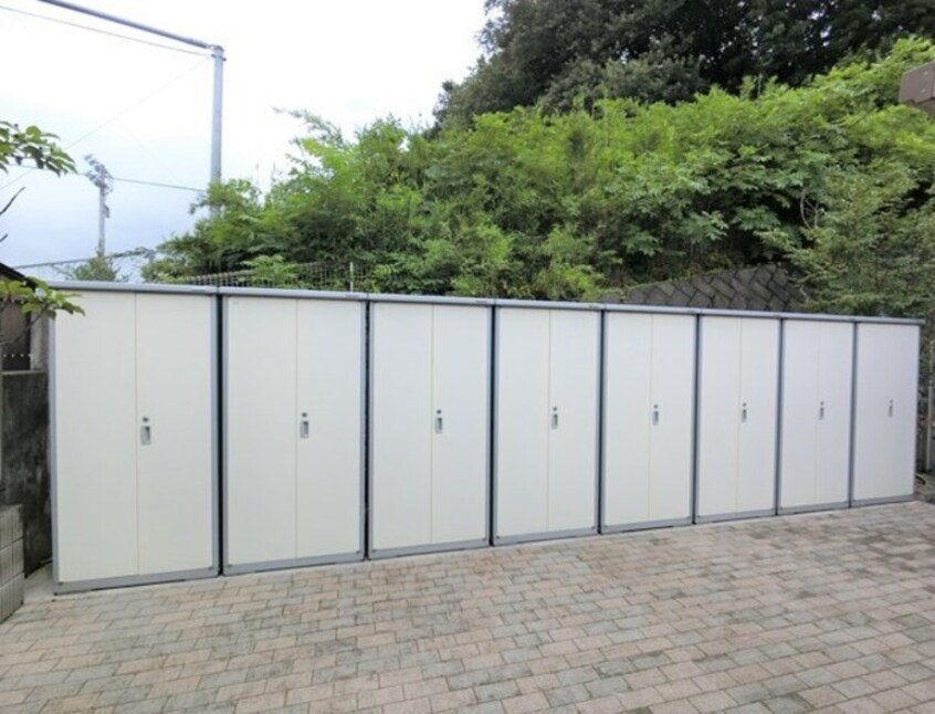 屋外物置 マロニエＫＩＮＵ