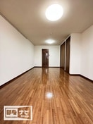  サンシャインビル