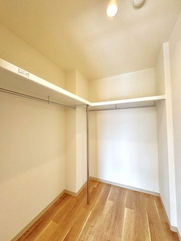  イーストレガシーレジデンス