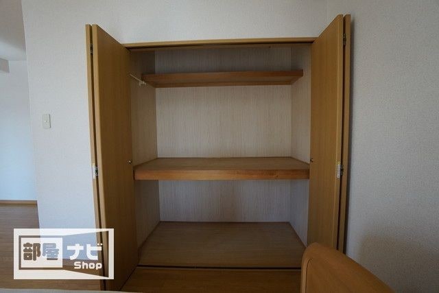  アルカディア西内町