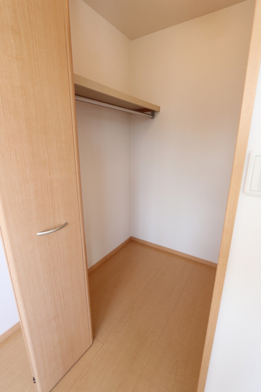 収納 ユイマールガーデンⅢ