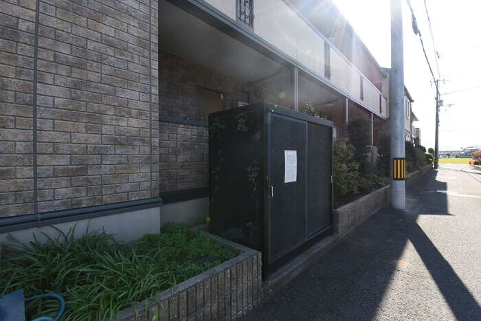 ゴミ庫 ユイマールガーデンⅢ