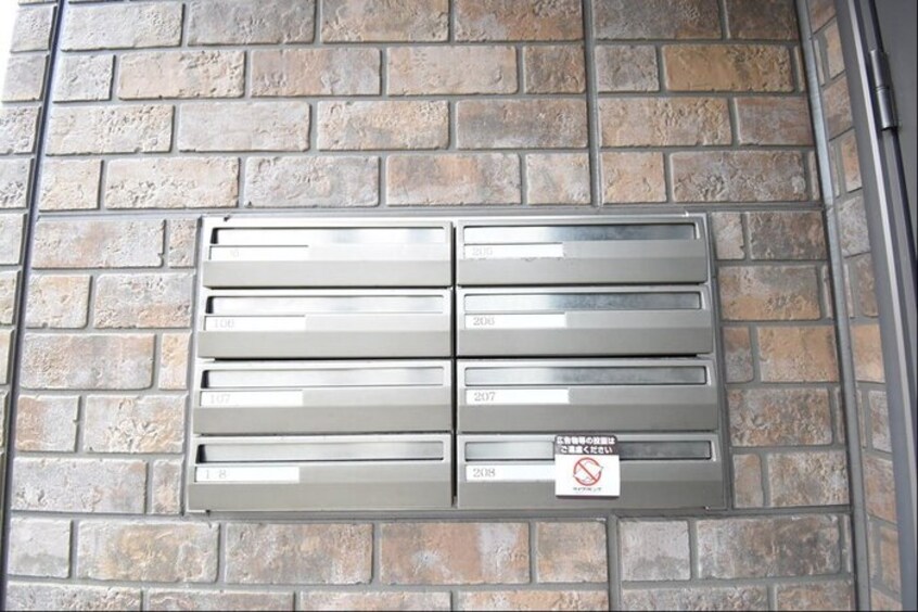 郵便ポスト ユイマールガーデンⅢ