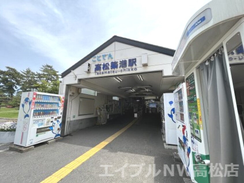 高松築港駅まで192m 海ビル