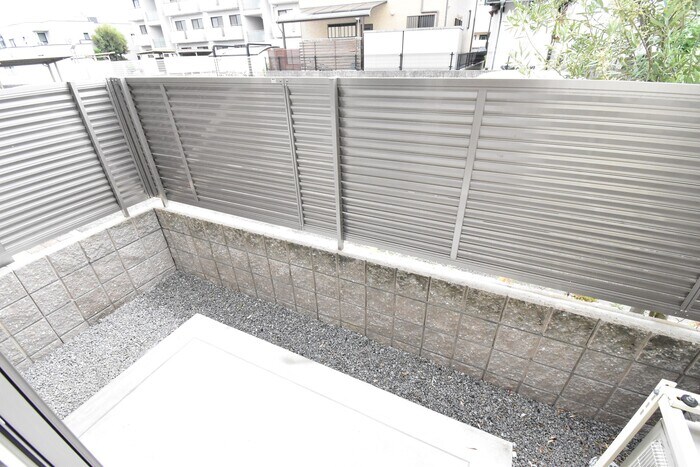 専用庭 ウェルホワイト