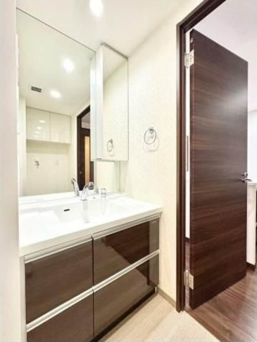  ロイヤルガーデン高松駅西オーシャンビュー弐番館