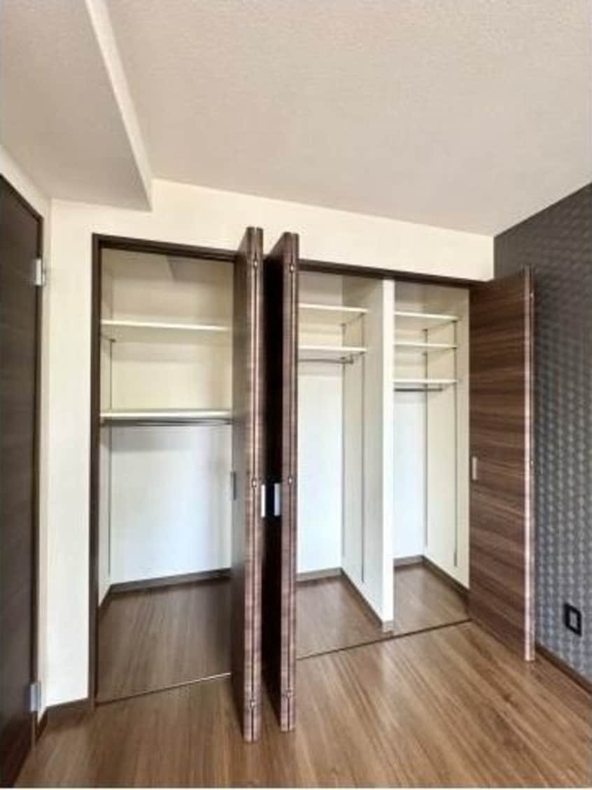  ロイヤルガーデン高松駅西オーシャンビュー弐番館