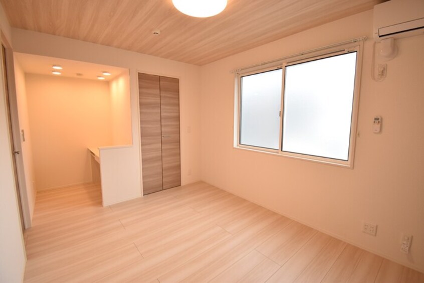 洋室７．２帖 ユーフォリア B棟