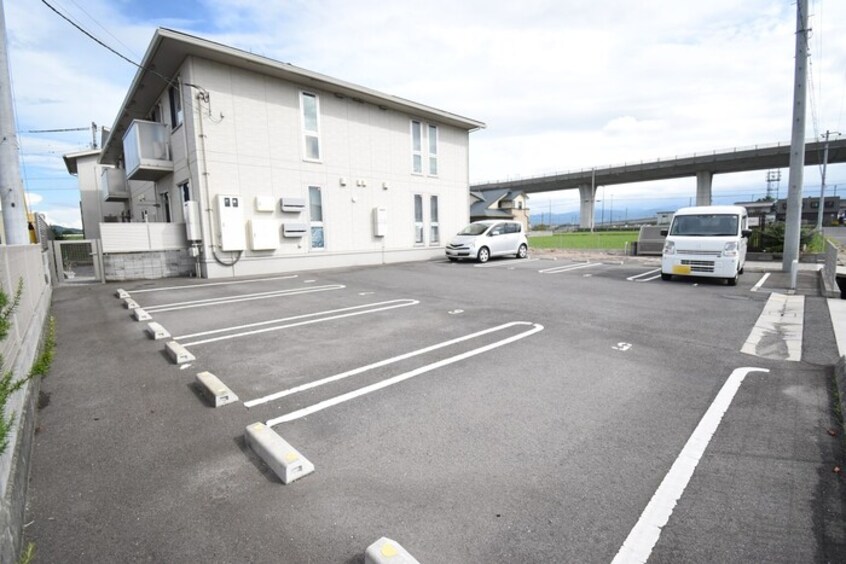 駐車場 ローリエアベニュー