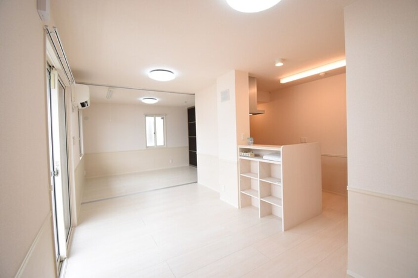 ＬＤＫ１２．２帖～洋室６．１帖 ローリエアベニュー