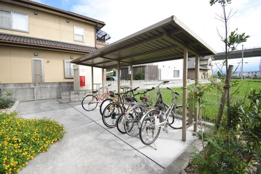 駐輪場 ローリエアベニュー