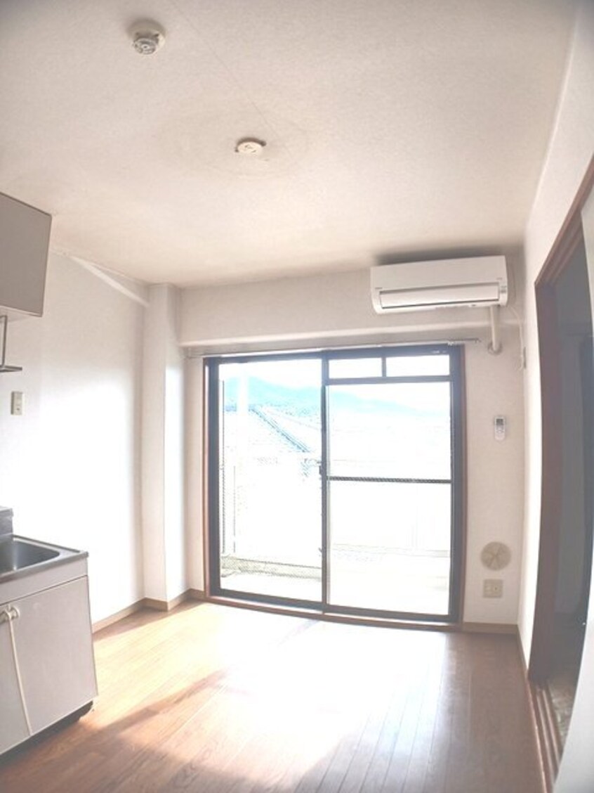 居室・リビング ハイツヤマシタ