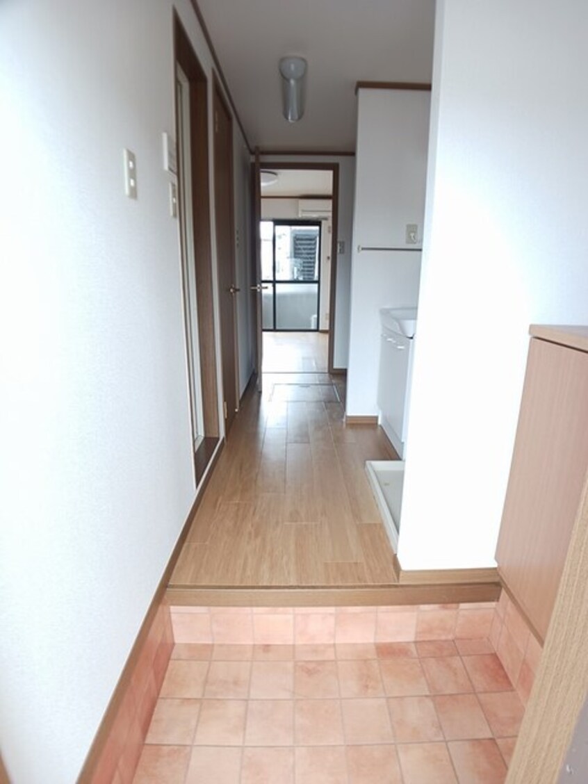 玄関 エム・ビューラー　Ｂ